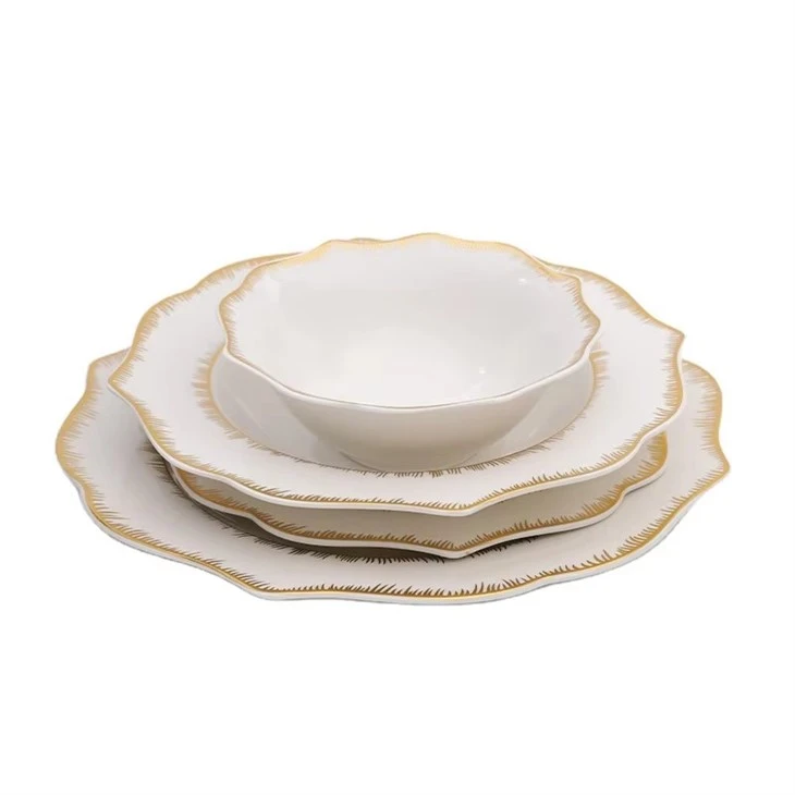 Dinnéar Porcelain Imeall uilleach Socraigh Dearadh Órga